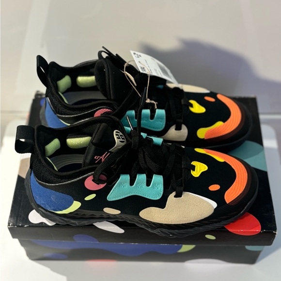 JAMES HARDEN VOL. 5 - Picture 2 of 7